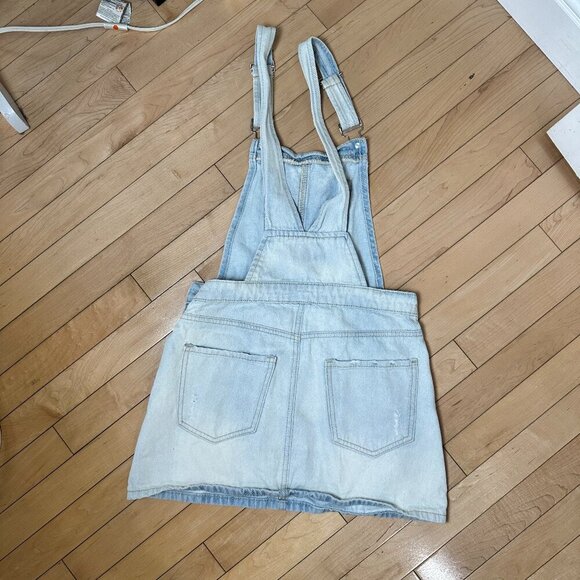 FOREVER 21 Distressed Denim Jeans Overalls Dress Skirt Size Small - Picture 6 of 8